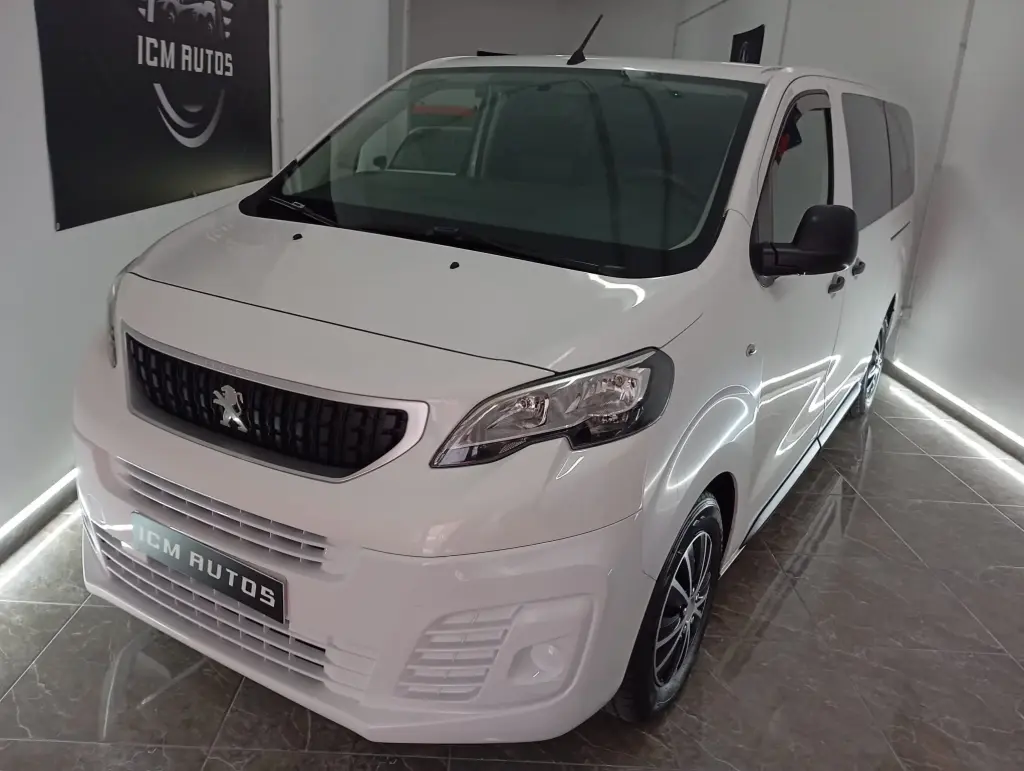 : Peugeot Expert 2.0 HDI 150CV XL – 9 Plazas – 2017 120.000km
